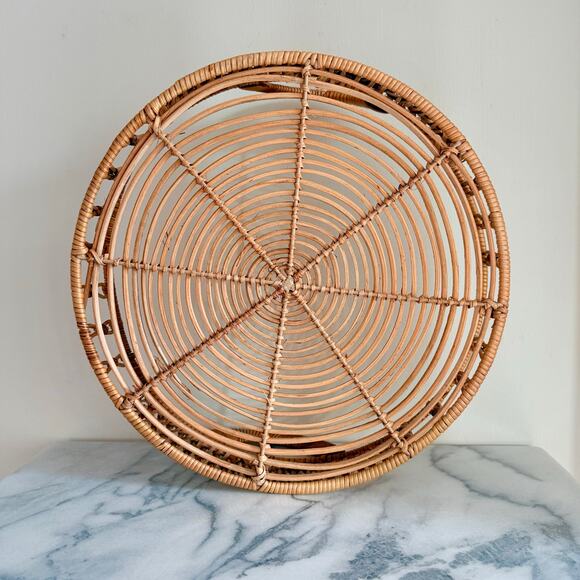 Vintage Hand Woven Serving Tray Dual Handles Rattan Wood 13.5” Round Primitive - Picture 4 of 7